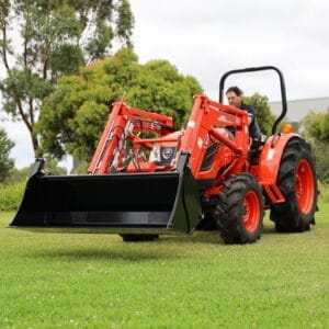 New Kioti DK5820 4WD Tractor with 4in1 Loader