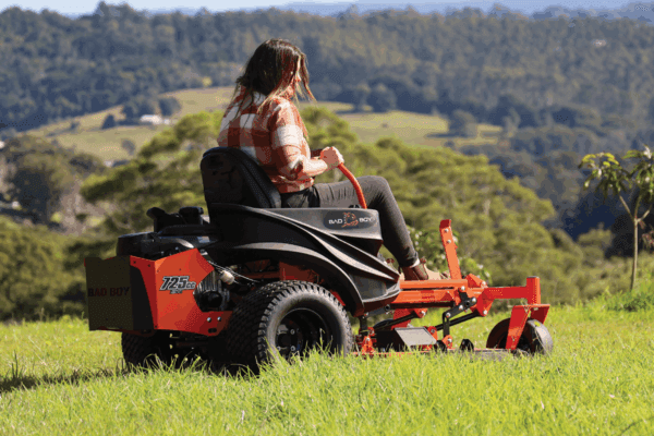 BAD BOY MZ AVENGER 54 ZERO TURN MOWER - Image 2