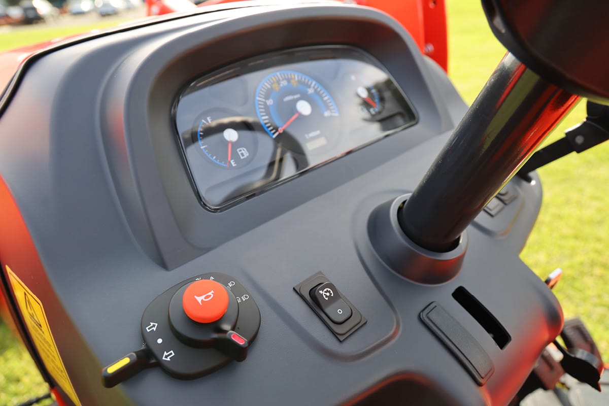 Kioti CK 40 series dash