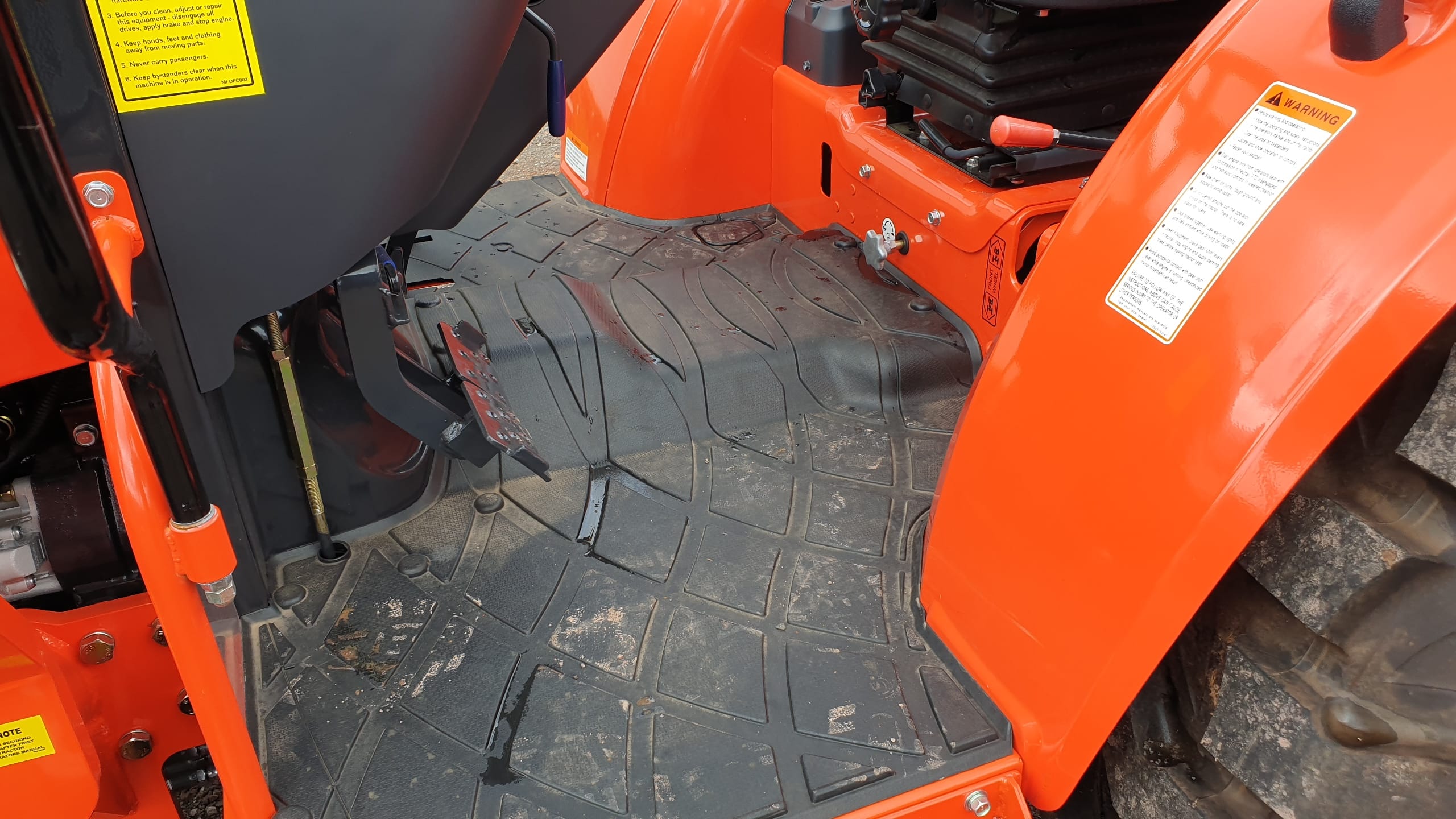 Kioti open platform on the DK series tractors