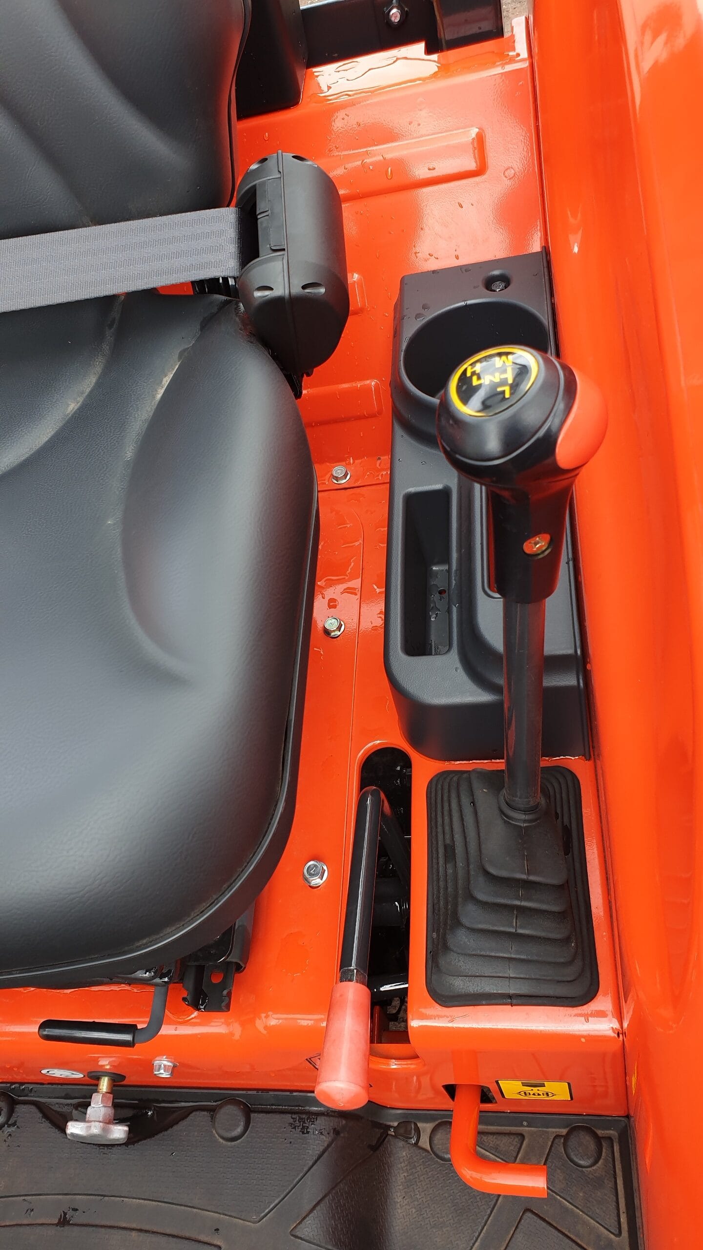 Kioti DK HST range lever